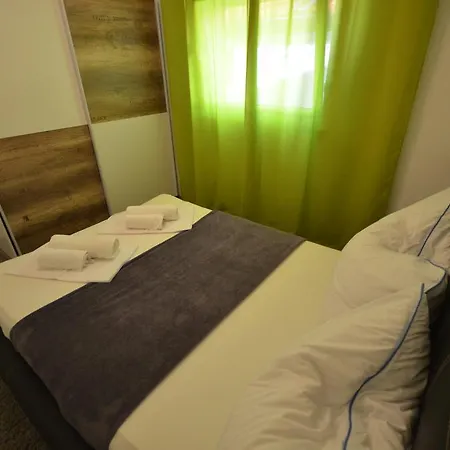 Micija Apartment Vir