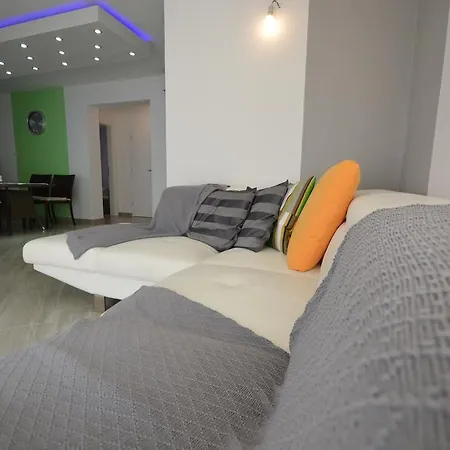 Micija Apartment Vir